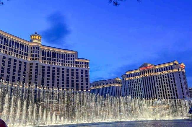 Bellagio Fountains in the evening
