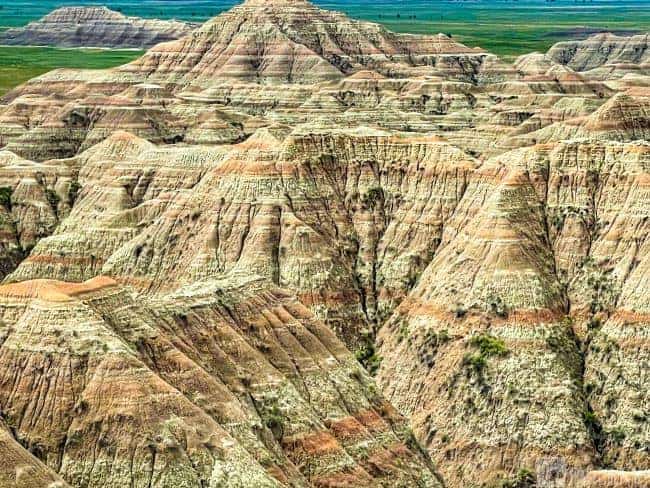 BadlandsOverlook-Coloredcliffs